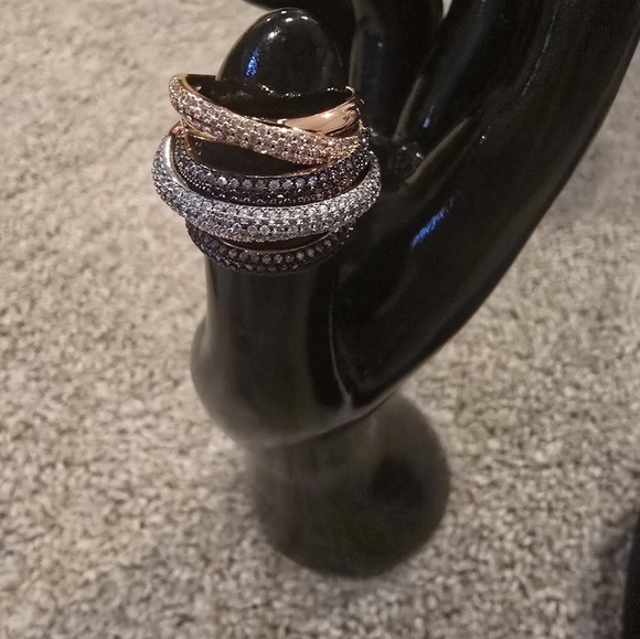 21kgp Dubai Jewelry Elegant Rose Gold and Silver Tone Ring Set - Picture 9 of 11